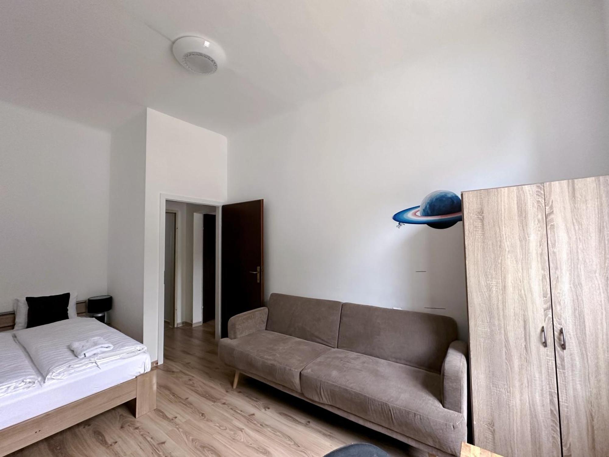 Up Resistances G Apartment Baden Ngoại thất bức ảnh