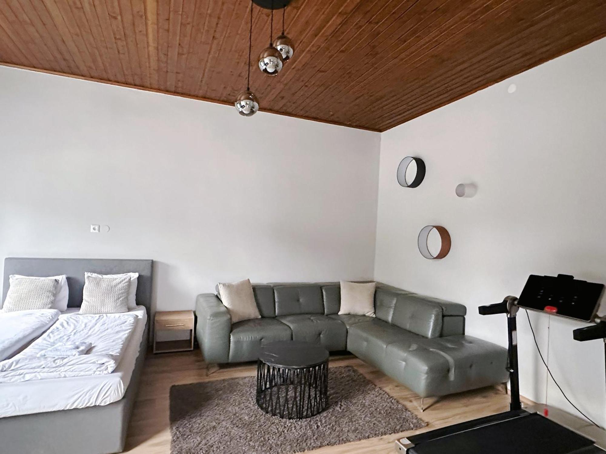 Up Resistances G Apartment Baden Ngoại thất bức ảnh